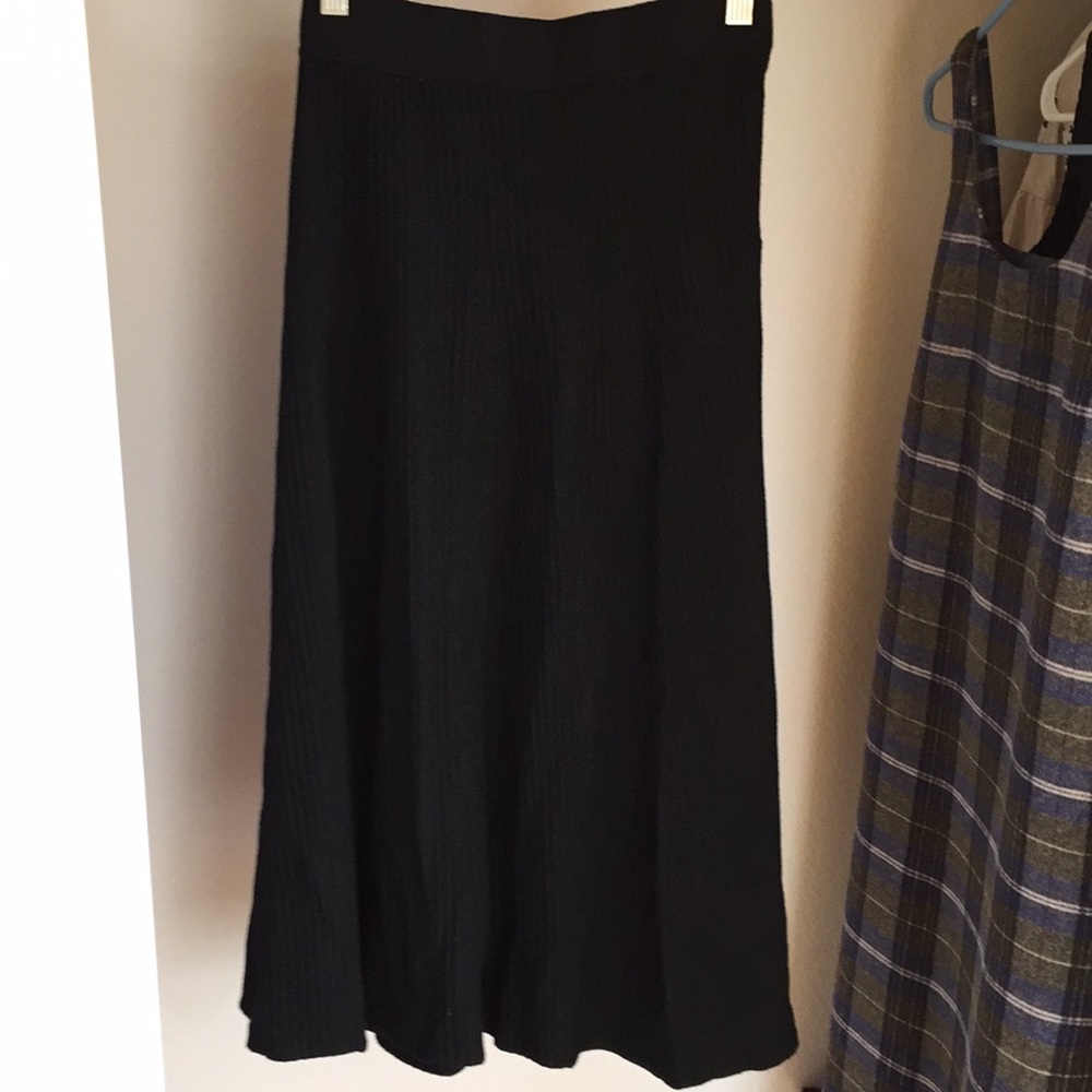 Black skirt